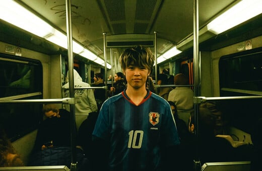 Τι γυρεύει μια Γιαπωνέζα ποδοσφαιρίστρια στην Αθήνα;