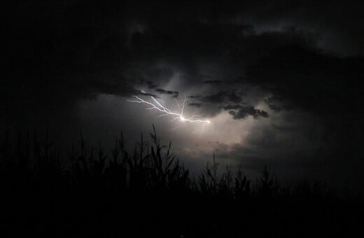 Καιρός: «Κόκκινος συναγερμός» σε δύο περιφέρειες - Εν αναμονή τριών βαρομετρικών χαμηλών μέχρι την Κυριακή