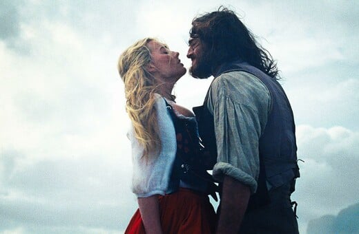 Ρόμπι και Ελόρντι σε καταραμένο love story. Τι άλλο θες;