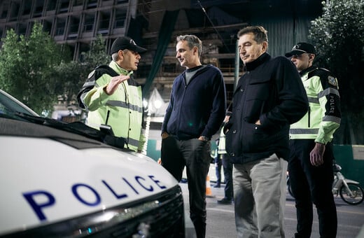 Νύχτες με φεγγάρι και αλκοτέστ