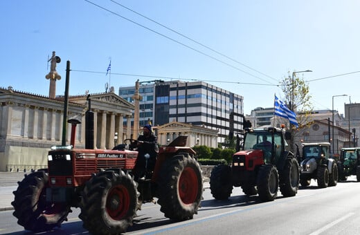 Αγρότες: Οργανωμένη αποχώρηση το μεσημέρι από την πλατεία Συντάγματος
