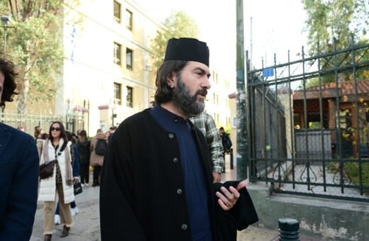 ΠΑΤΕΡΑΣ ΑΝΤΩΝΙΟΣ ΕΝΟΧΗ ΔΙΚΗ ΚΙΒΩΤΟ ΚΟΣΜΟΥ