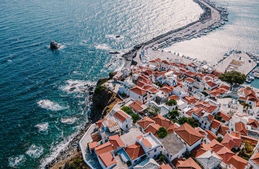 ΝΗΣΙ ΚΟΡΥΦΑΙΟΣ ΠΡΟΟΡΙΣΜΟΣ 2026 SLOW TRAVEL ΣΚΟΠΕΛΟΣ