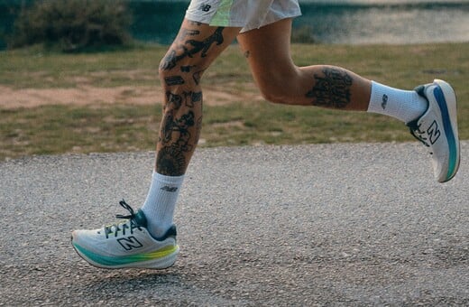 Γιατί το νέο 1080 της New Balance είναι αυτό που ψάχνεις σε ένα everyday running shoe