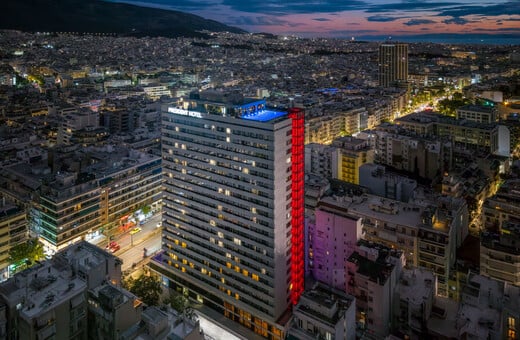 Το President Hotel Athens αποκαλύπτει την ανανεωμένη εξωτερική κλίμακα πυρασφάλειας με την υπογραφή του Minos Digenis Arquitectos