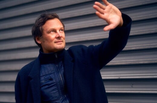 Κριστόφ Γκαλφάρ: «Το σύμπαν χωράει στο μυαλό μας, όσο κι αν φαίνεται γιγαντιαίο και ασύλληπτο» 