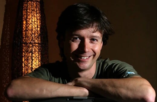 Πέθανε ο συνιδρυτής της Asos πέφτοντας από μπαλκόνι 17ου ορόφου στην Ταϊλάνδη