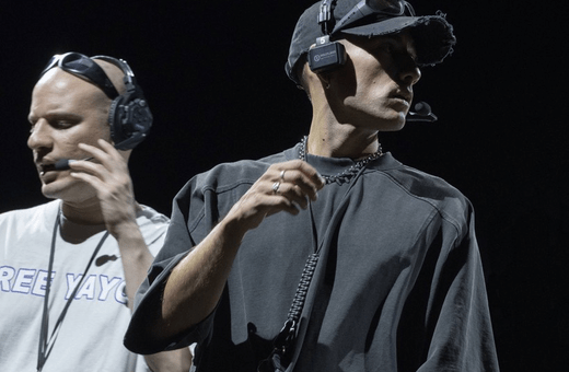 Μιλήσαμε με τους δημιουργούς του διαφημιστικού που έκοψε το ΕΣΡ