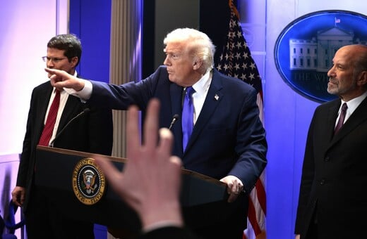 ΤΡΑΜΠ ΔΑΣΜΟΣ ΠΑΓΚΟΣΜΙΟΣ ΔΑΣΜΟΣ