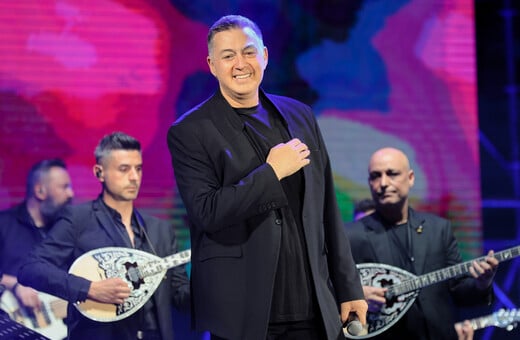 ΝΙΚΟΣ ΜΑΚΡΟΠΟΥΛΟΣ, ΝΟΣΟΚΟΜΕΙΟ, ΠΝΕΥΜΟΝΙΑ, ΤΡΑΓΟΥΔΙΣΤΗΣ