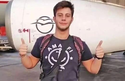 Τρία χρόνια από το δυστύχημα στα Τέμπη: «Ίσως η φωνή και η προσευχή του κόσμου να φωτίσει το σκοτάδι του Γεράσιμου» 