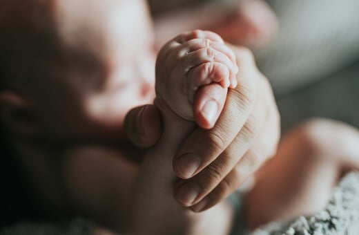 Βρέφος με μηνιγγίτιδα στη Ζάκυνθο: «Δεν θα μου πείτε πότε θα έρθω» - Νέες μαρτυρίες για τη στάση της παιδιάτρου 