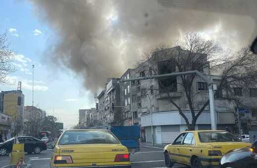 NYT: Σε εξέλιξη αμερικανικά πλήγματα εναντίον του Ιράν