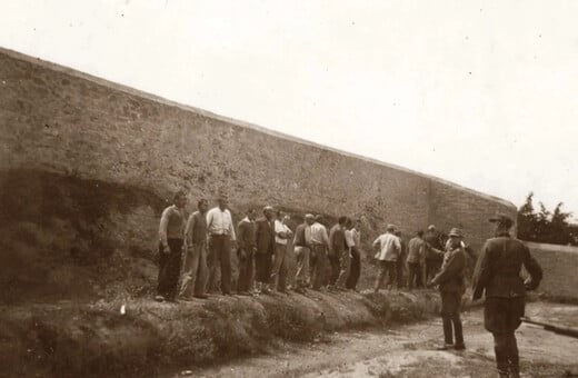 ΥΠΠΟ: Ολοκληρώθηκε η επιστροφή της φωτογραφικής συλλογής από την εκτέλεση των 200 στην Καισαριανή