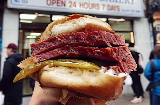 Γι' αυτό το μπέιγκελ φτάνεις μέχρι το Λονδίνο 