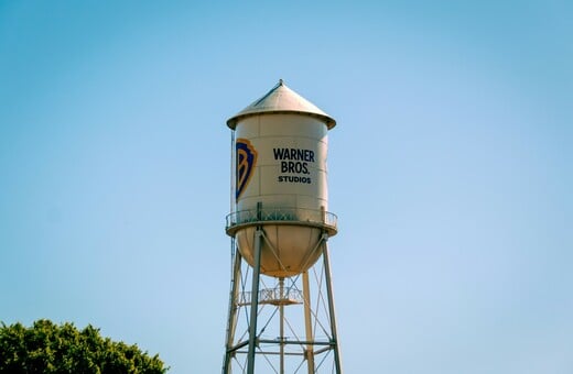 WARNER BROS PARAMOUNT