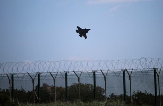 Κύπρος: Οι Αμερικανοί χρησιμοποιούν τις αγγλικές βάσεις στο Ακρωτήρι για επιθέσεις εναντίον του Ιράν