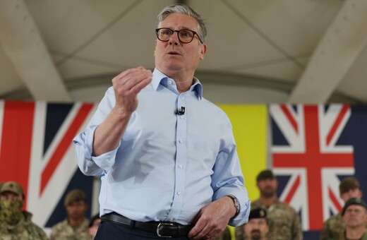 Η Βρετανία δεν αποκλείει μελλοντικές επιθέσεις σε ιρανικές πυραυλικές βάσεις