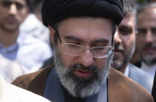 ΜΟΤΖΤΑΜΠΑ ΧΑΜΕΝΕΙ ΙΡΑΝ 