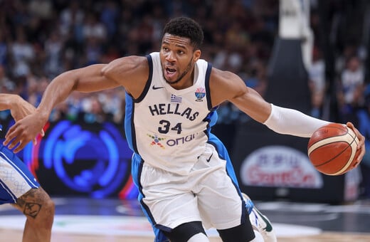 ΓΙΑΝΝΗΣ ΑΝΤΕΤΟΚΟΥΝΜΠΟ 