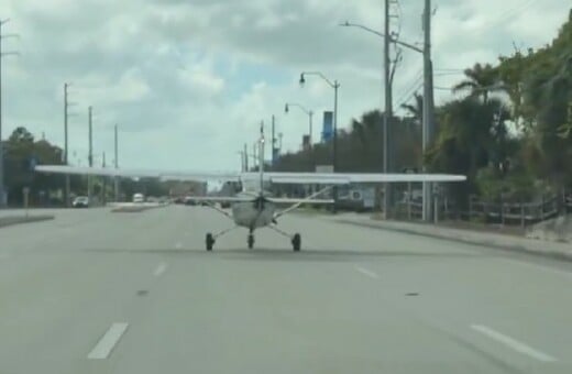 ΗΠΑ ΑΕΡΟΣΚΑΦΟΣ ΑΝΑΓΚΑΣΤΙΚΗ ΠΡΟΣΓΕΙΩΣΗ 19ΧΡΟΝΟΣ ΔΡΟΜΟΣ