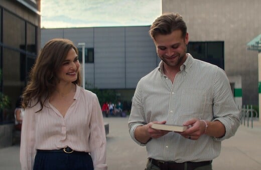 «Vladimir» στο Netflix: Ένα «Fleabag» για μεσήλικες, χωρίς τα αστεία 