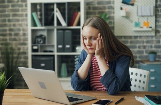 ΚΟΠΩΣΗ ΕΓΚΕΦΑΛΟΣ ΤΕΧΝΗΤΗ ΝΟΗΜΟΣΥΝΗ CHATBOT