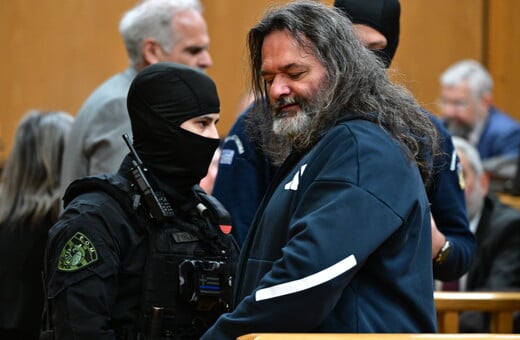 ΔΙΚΗ ΧΡΥΣΗΣ ΑΥΓΗΣ ΧΡΥΣΗ ΑΥΓΗ