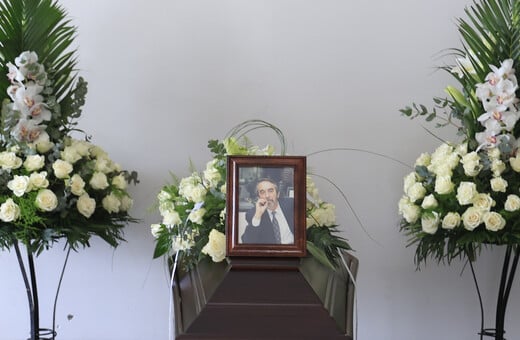 Πλήθος κόσμου στο τελευταίο «αντίο» στον Γιώργο Βότση