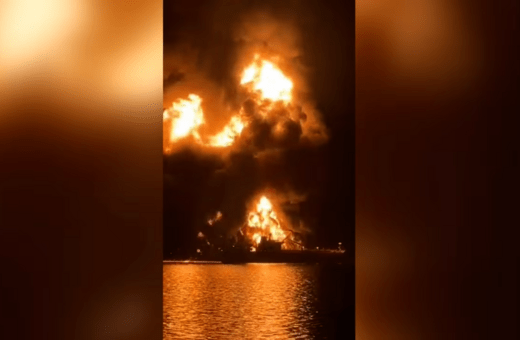 Το ελληνικό δεξαμενόπλοιο «Ζέφυρος» χτυπήθηκε στη Βασόρα