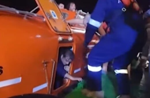 ΕΠΙΘΕΣΗ ΠΛΟΙΑ ΕΛΛΗΝΟΚΤΗΤΟ ΒΙΝΤΕΟ ΔΙΑΣΩΣΗ