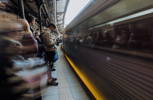 Πότε θα αλλάξει η εικόνα παρακμής στον Ηλεκτρικό Σιδηρόδρομο; 