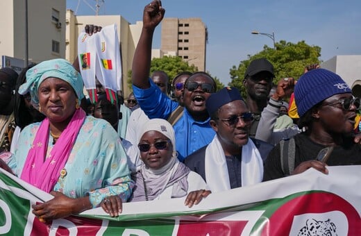 Η Βουλή της Σενεγάλης ψήφισε αυστηρότερο νόμο κατά των ομόφυλων σχέσεων