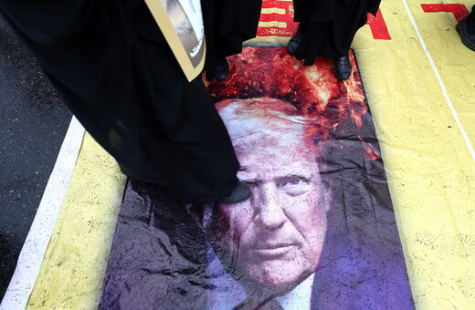 ΜΕΣΗ ΑΝΑΤΟΛΗ ΙΡΑΝ ΝΤΟΝΑΛΝΤ ΤΡΑΜΠ