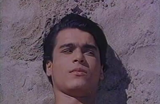 Τη Θήβα εγώ την έκανα να σκούξει