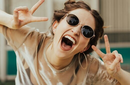 ΠΙΟ ΕΥΤΥΧΙΣΜΕΝΕΣ ΧΩΡΕΣ 2026 ΕΛΛΑΔΑ