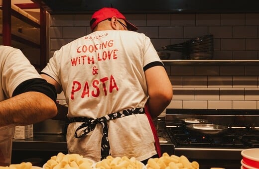 Πάνω από 35.000 μακαρονάδες σε μια ημέρα