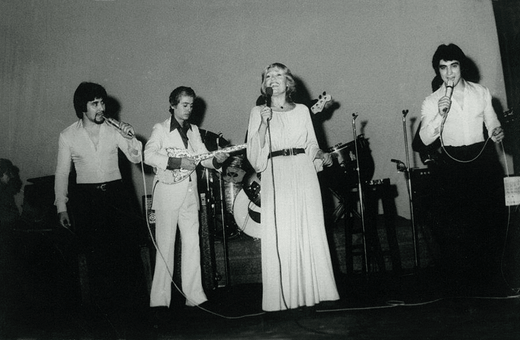 Οι συναυλίες της Μαρινέλλας στην Αλβανία, τον Αύγουστο του 1977