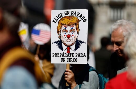 ΑΝΤΙΠΟΛΕΜΙΚΗ ΔΙΑΔΗΛΩΣΗ ΚΑΤΑ ΤΡΑΜΠ