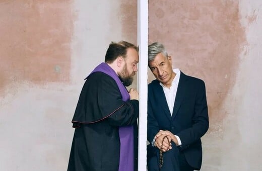 Αμάρτησε μαζί μου κι έλα:Ο Maurizio Cattelan ζητά από το κοινό να εξομολογηθεί τις αμαρτίες του