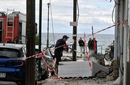 ΚΟΡΙΝΘΟΣ ΝΕΚΡΗ ΜΠΑΛΚΟΝΙ