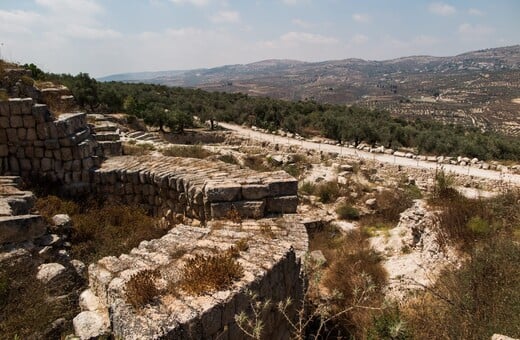 Δυτική Όχθη: Πώς η αρχαιολογία μετατρέπεται σε «πολιτικό εργαλείο»