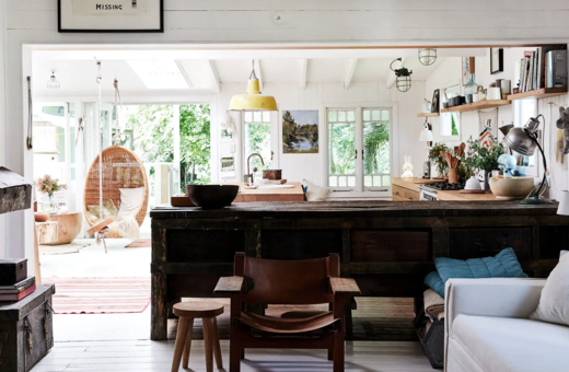 Ένα εξοχικό με αγγλική γοητεία δίπλα στην θάλασσα