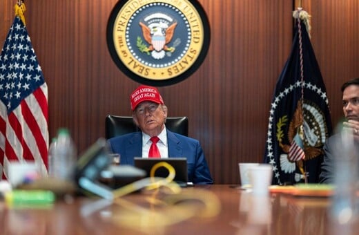 Αποκάλυψη ΝΥΤimes: Τι έγινε στο Λευκό Οίκο πριν πείσουν τον Τραμπ να επιτεθεί στο Ιράν