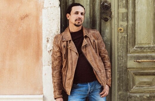 Διαβάσαμε το νέο βιβλίο του Μιχάλη Αλμπάτη