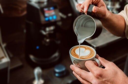 Στο Coffee Masters Campus της JDE Peet’s μαθαίνεις τον καφέ όπως (πρέπει να) είναι