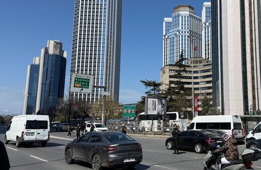 ΕΝΟΠΛΗ ΕΠΙΘΕΣΗ ΚΩΝΣΤΑΝΤΙΝΟΥΠΟΛΗ ΠΥΡΟΒΟΛΙΣΜΟΙ