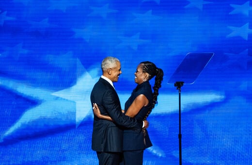 Η μιντιακή αυτοκρατορία του ζεύγους Ομπάμα επεκτείνεται τώρα και στο Μπρόντγουεϊ 