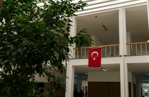 ΤΟΥΡΚΙΑ ΣΧΟΛΕΙΟ ΠΥΡΟΒΟΛΙΣΜΟΙ