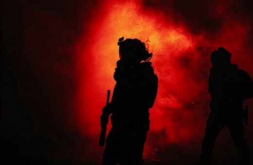 Η επιστροφή των Massive Attack με τον Tom Waits σε ένα τραγούδι για τους πολέμους του τώρα